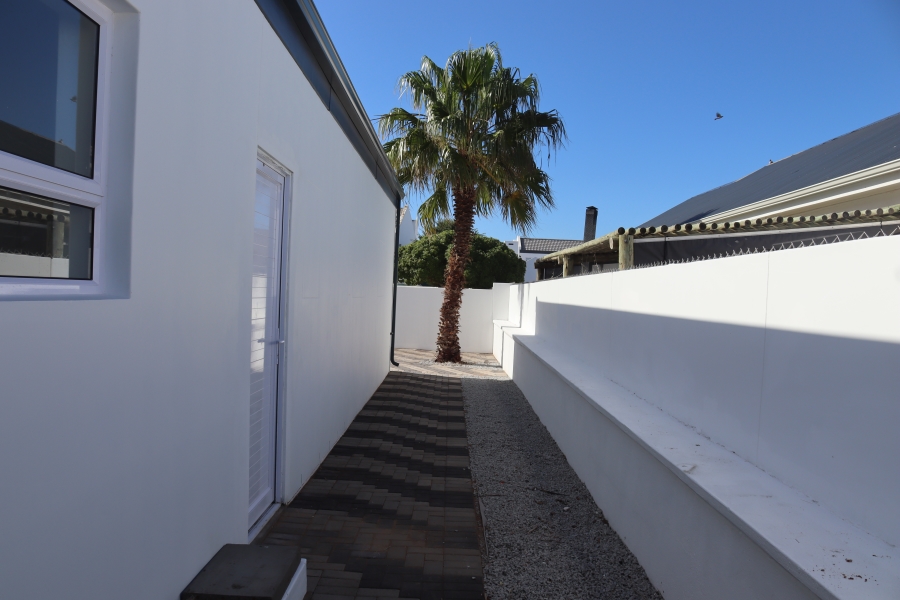3 Bedroom Property for Sale in Golden Mile Western Cape